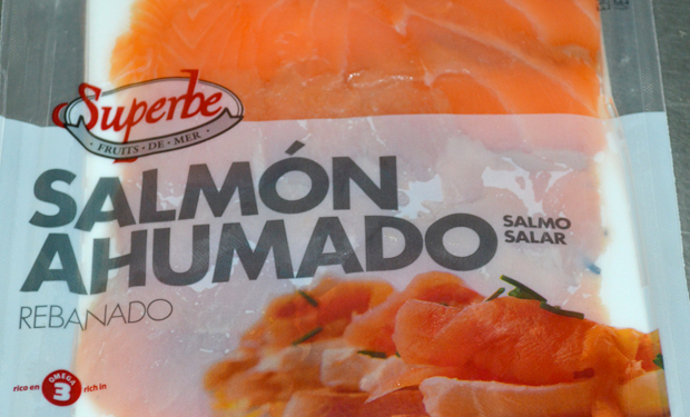 Sobre salmon ahumado x 200 gramos